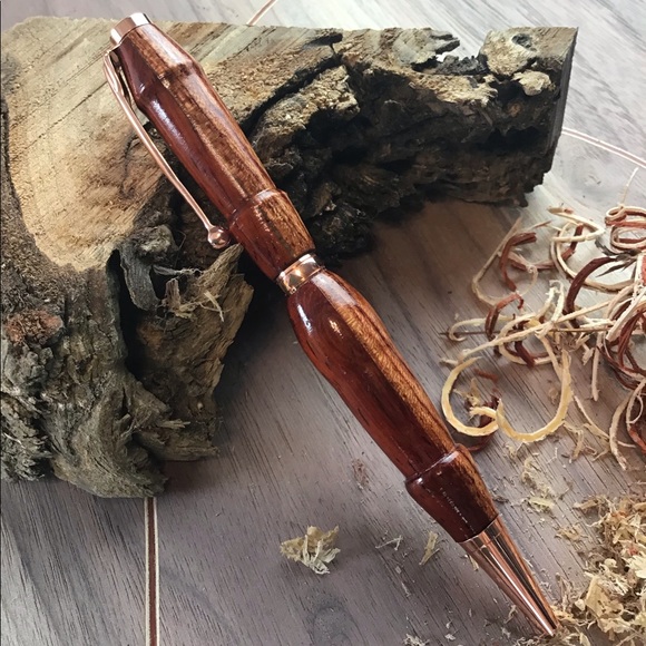 🎁 Handcrafted wooden pen - Picture 2 of 6